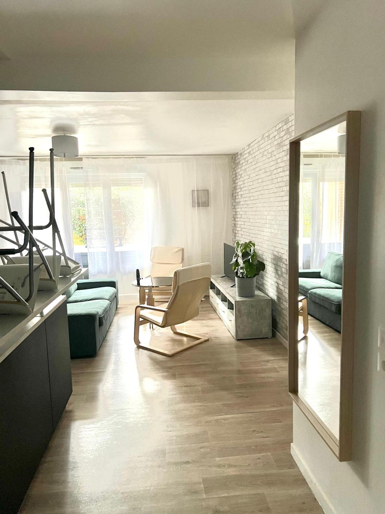Appartement Rez De Chaussee Avec Parking Prive 奥尔良 外观 照片